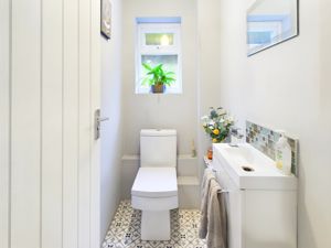 SEPARATE WC- click for photo gallery